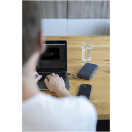 Power bank per computer portatile da 27.000 mAh 200 W Xtorm XB403 Titan Ultra