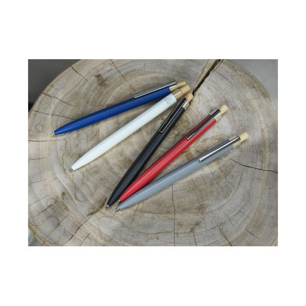 Penna a sfera in alluminio riciclato...