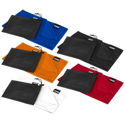 Asciugamano sportivo Raquel di raffreddamento in PET riciclato con pouch 80 x 30 cm