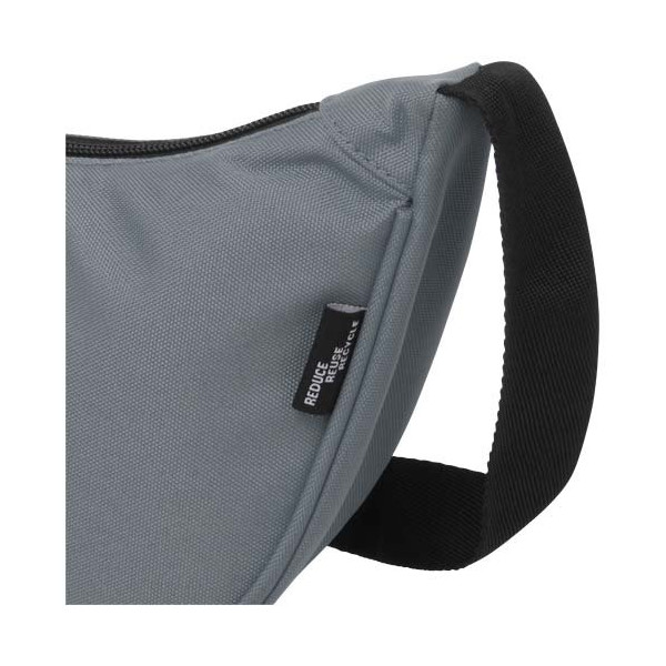 Marsupio in materiale riciclato certificato...